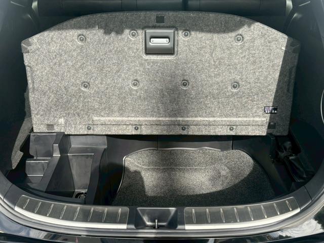 ハリアー プログレス　禁煙車　ＪＢＬ９インチナビ　ＪＢＬスピーカー　セーフティーセンス　ＥＴＣ　インテリキー　ＵＳＢ　全方位カメラ　パワーシート　パワーバックドア　前後ドラレコ　純正アルミホイール　スペアキー　車検整備付き（38枚目）