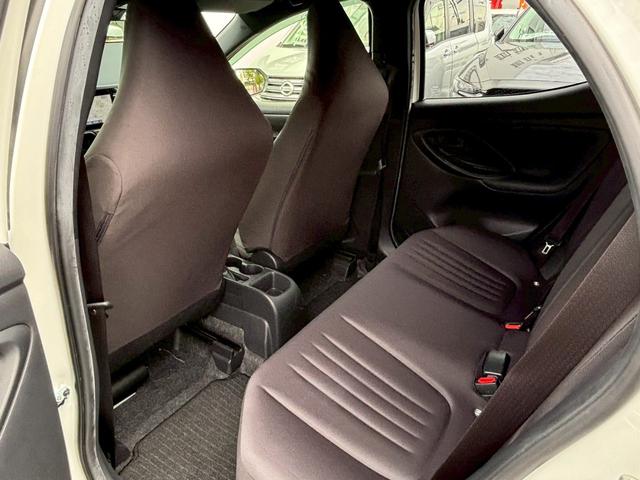 ヤリス Ｘ　禁煙車　トヨタセーフティセンス　純正ディスプレイオーディオ　アップルカープレイアンドロイドオート対応　Ｂｌｕｅｔｏｏｔｈ　ＵＳＢ　ＥＴＣ　前後ドライブレコーダー　バックカメラ　オートライト　車検整備付（43枚目）