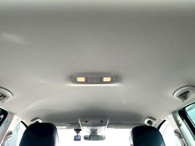ゴルフ TSIコンフォートライン テックエディション 禁煙車 ワンオーナー 衝突軽減ブレーキ 追従機能 デジタルメーター 純正ナビ 地デジTV バックカメラ ETC ドラレコ Bluetooth LEDヘッドライト パドルシフト 純正17インチアルミ(29枚目)
