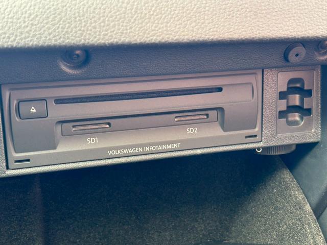 ゴルフ TSIコンフォートライン テックエディション 禁煙車 ワンオーナー 衝突軽減ブレーキ 追従機能 デジタルメーター 純正ナビ 地デジTV バックカメラ ETC ドラレコ Bluetooth LEDヘッドライト パドルシフト 純正17インチアルミ(36枚目)