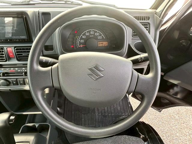 スーパーキャリイ Ｘ　禁煙車　三方開　４ＷＤ　ＡＴ車　クリアランスソナー　カロッツェリアナビ　フルセグ　オーバーヘッドコンソール　作業灯　荷台マット　ＨＩＤ　Ｂｌｕｅｔｏｏｔｈ　ＥＴＣ　　衝突軽減ブレーキ　車検整備付（10枚目）