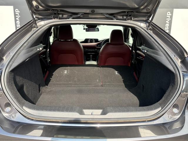 ＭＡＺＤＡ３ファストバック ２０Ｓバーガンディ　セレクション　禁煙車　赤革シート　ＢＯＳＥサウンドシステム　純正フルエアロ　純正ナビ　３６０度セーフティＰＫＧ　ＡＣＣ　ＨＵＤ　ＢＳＭ　ブレーキホールド　スペアキー　前後ドラレコ　クリソナ　純正アルミ　点検整備付（46枚目）