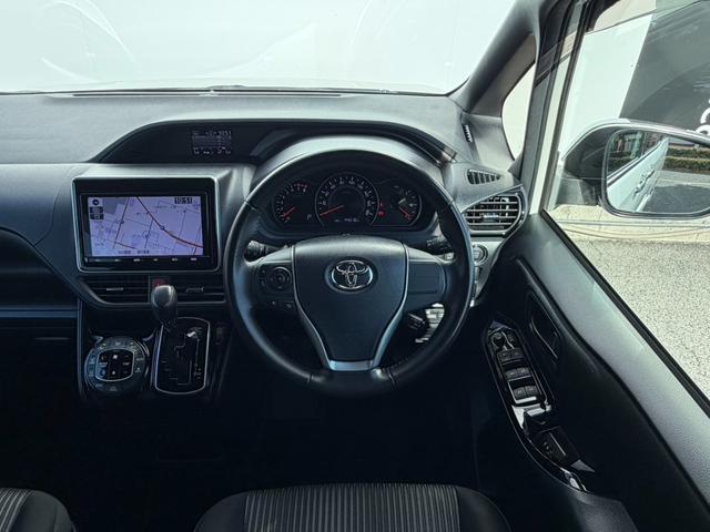 ノア Si 禁煙車 純正9インチナビ バックカメラ トヨタセーフティセンス ETC ドラレコ クルーズコントロール パワースライドドア クリアランスソナー LEDヘッドライト スマキー スペアキー 点検整備付(9枚目)