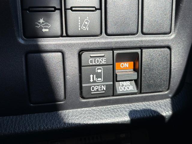 ノア Si 禁煙車 純正9インチナビ バックカメラ トヨタセーフティセンス ETC ドラレコ クルーズコントロール パワースライドドア クリアランスソナー LEDヘッドライト スマキー スペアキー 点検整備付(27枚目)