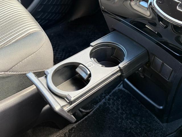 ノア Si 禁煙車 純正9インチナビ バックカメラ トヨタセーフティセンス ETC ドラレコ クルーズコントロール パワースライドドア クリアランスソナー LEDヘッドライト スマキー スペアキー 点検整備付(40枚目)