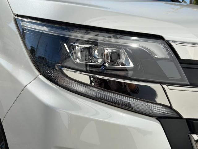 ノア Si 禁煙車 純正9インチナビ バックカメラ トヨタセーフティセンス ETC ドラレコ クルーズコントロール パワースライドドア クリアランスソナー LEDヘッドライト スマキー スペアキー 点検整備付(44枚目)