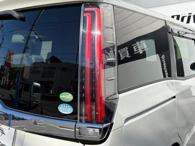 ノア Si 禁煙車 純正9インチナビ バックカメラ トヨタセーフティセンス ETC ドラレコ クルーズコントロール パワースライドドア クリアランスソナー LEDヘッドライト スマキー スペアキー 点検整備付(46枚目)