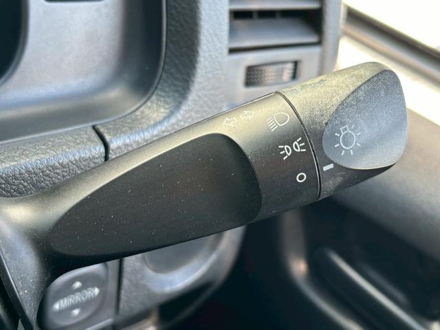 ハイエースバン ロングＤＸ　ＧＬパッケージ　禁煙車　社外ＳＤナビ・フルセグ　バックカメラ内臓ミラー　ＥＴＣ　ＬＥＤヘッドライト　両側スライドドア　Ｂｌｕｅｔｏｏｔｈ　ＣＤ・ＤＶＤ再生可　電格ミラー　フォグランプ　キーレス　スペアキー　車検整備付（15枚目）