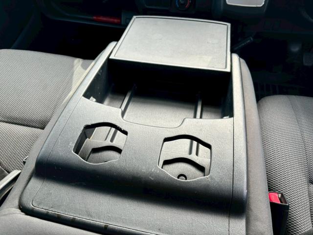 ハイエースバン ロングＤＸ　ＧＬパッケージ　禁煙車　社外ＳＤナビ・フルセグ　バックカメラ内臓ミラー　ＥＴＣ　ＬＥＤヘッドライト　両側スライドドア　Ｂｌｕｅｔｏｏｔｈ　ＣＤ・ＤＶＤ再生可　電格ミラー　フォグランプ　キーレス　スペアキー　車検整備付（26枚目）