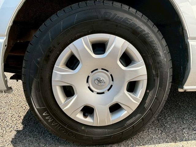 ハイエースバン ロングＤＸ　ＧＬパッケージ　禁煙車　社外ＳＤナビ・フルセグ　バックカメラ内臓ミラー　ＥＴＣ　ＬＥＤヘッドライト　両側スライドドア　Ｂｌｕｅｔｏｏｔｈ　ＣＤ・ＤＶＤ再生可　電格ミラー　フォグランプ　キーレス　スペアキー　車検整備付（41枚目）