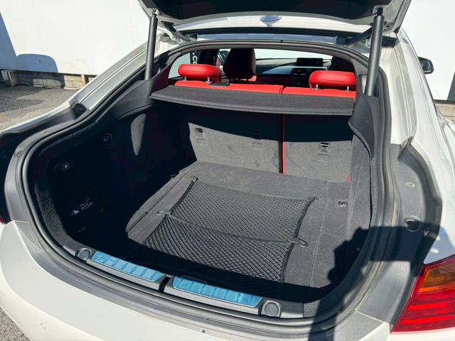 4シリーズ 428iグランクーペ Mスポーツ 禁煙車 衝突軽減ブレーキ 追従機能 サンルーフ 赤革シート シートヒーター 純正ナビ フルセグTVバックカメラ ETC 前後ドラレコ ヘッドアップディスプレイ 純正19インチアルミ 車検整備付き(24枚目)