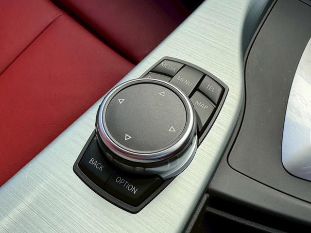 4シリーズ 428iグランクーペ Mスポーツ 禁煙車 衝突軽減ブレーキ 追従機能 サンルーフ 赤革シート シートヒーター 純正ナビ フルセグTVバックカメラ ETC 前後ドラレコ ヘッドアップディスプレイ 純正19インチアルミ 車検整備付き(34枚目)