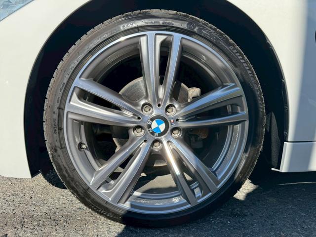 4シリーズ 428iグランクーペ Mスポーツ 禁煙車 衝突軽減ブレーキ 追従機能 サンルーフ 赤革シート シートヒーター 純正ナビ フルセグTVバックカメラ ETC 前後ドラレコ ヘッドアップディスプレイ 純正19インチアルミ 車検整備付き(42枚目)