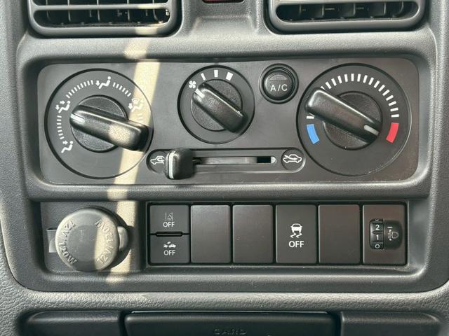 キャリイトラック KCスペシャル 禁煙車 5MT デュアルカメラブレーキサポート エアコン パワステ パワーウインドウ オートライト 運転席助手席エアバック 純正オーディオ ETC リアゲートチェーン アッパーメンバーガード キーレス(19枚目)