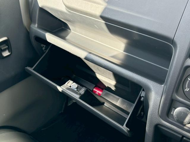 キャリイトラック KCスペシャル 禁煙車 5MT デュアルカメラブレーキサポート エアコン パワステ パワーウインドウ オートライト 運転席助手席エアバック 純正オーディオ ETC リアゲートチェーン アッパーメンバーガード キーレス(21枚目)