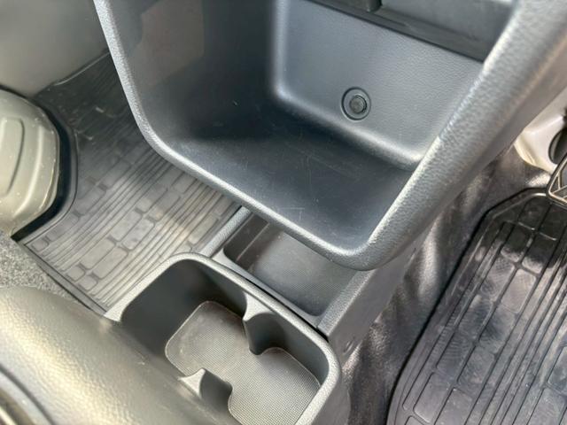 キャリイトラック KCスペシャル 禁煙車 5MT デュアルカメラブレーキサポート エアコン パワステ パワーウインドウ オートライト 運転席助手席エアバック 純正オーディオ ETC リアゲートチェーン アッパーメンバーガード キーレス(22枚目)