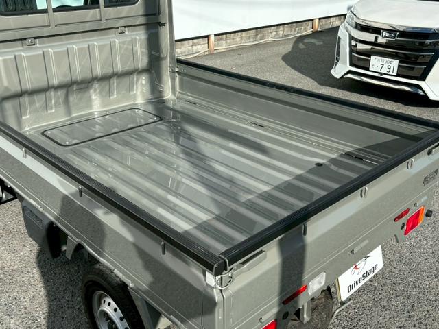 キャリイトラック KCスペシャル 禁煙車 5MT デュアルカメラブレーキサポート エアコン パワステ パワーウインドウ オートライト 運転席助手席エアバック 純正オーディオ ETC リアゲートチェーン アッパーメンバーガード キーレス(33枚目)