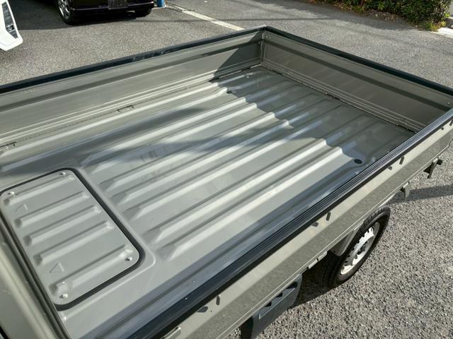 キャリイトラック KCスペシャル 禁煙車 5MT デュアルカメラブレーキサポート エアコン パワステ パワーウインドウ オートライト 運転席助手席エアバック 純正オーディオ ETC リアゲートチェーン アッパーメンバーガード キーレス(34枚目)