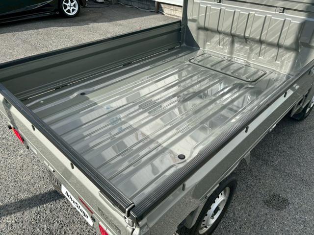 キャリイトラック KCスペシャル 禁煙車 5MT デュアルカメラブレーキサポート エアコン パワステ パワーウインドウ オートライト 運転席助手席エアバック 純正オーディオ ETC リアゲートチェーン アッパーメンバーガード キーレス(36枚目)