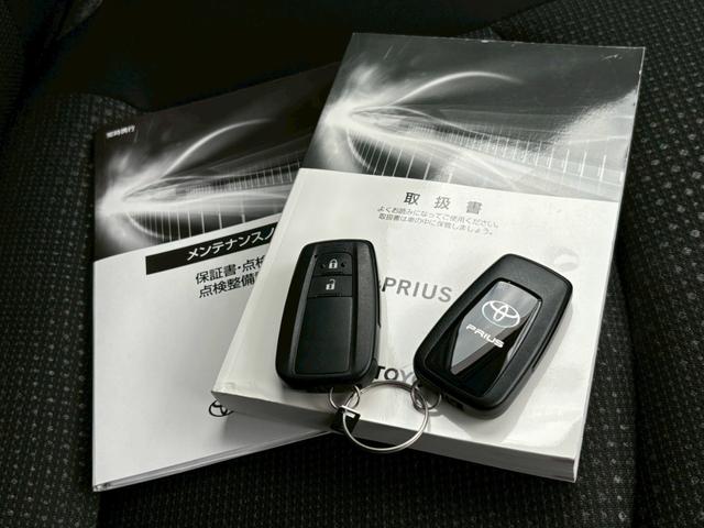 プリウス SセーフティプラスII 禁煙車 セーフティセンス 純正ナビ 全周囲カメラ モデリスタAW ETC ACC BSM 前後クリソナ LEDヘッドライト AC100V Bluetooth スペアタイヤ有 スペアキー 車検整備付(19枚目)