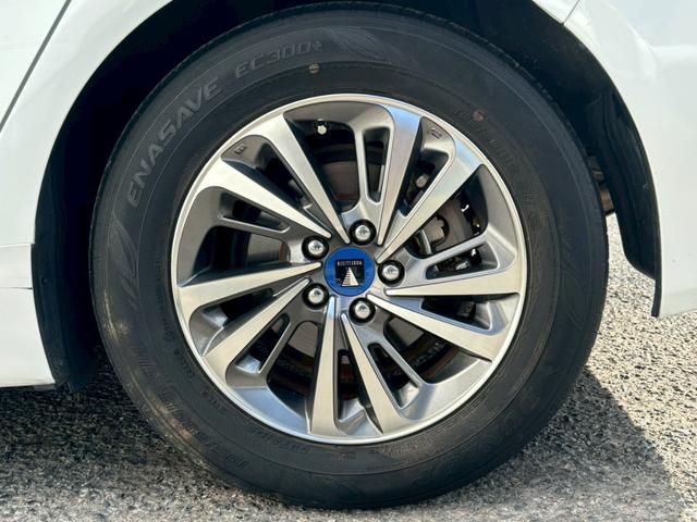 プリウス SセーフティプラスII 禁煙車 セーフティセンス 純正ナビ 全周囲カメラ モデリスタAW ETC ACC BSM 前後クリソナ LEDヘッドライト AC100V Bluetooth スペアタイヤ有 スペアキー 車検整備付(43枚目)