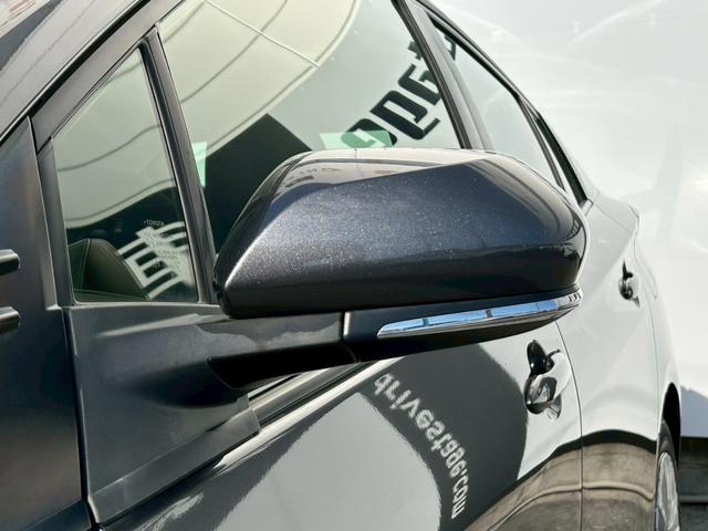 プリウス S 禁煙車 トヨタセーフティセンス 純正ナビ バックカメラ ETC 前後クリアランスソナー BLUETOOTH LEDヘッドライト 革巻きステアリング 純正15インチアルミホイール スペアキー 車検整備付(42枚目)