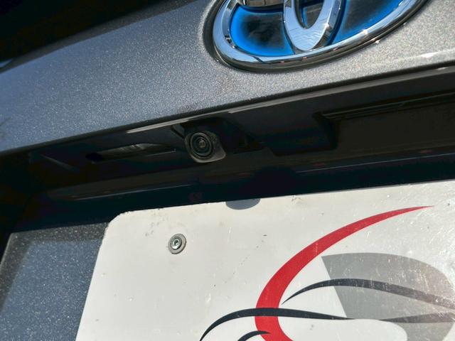 プリウス S 禁煙車 トヨタセーフティセンス 純正ナビ バックカメラ ETC 前後クリアランスソナー BLUETOOTH LEDヘッドライト 革巻きステアリング 純正15インチアルミホイール スペアキー 車検整備付(49枚目)