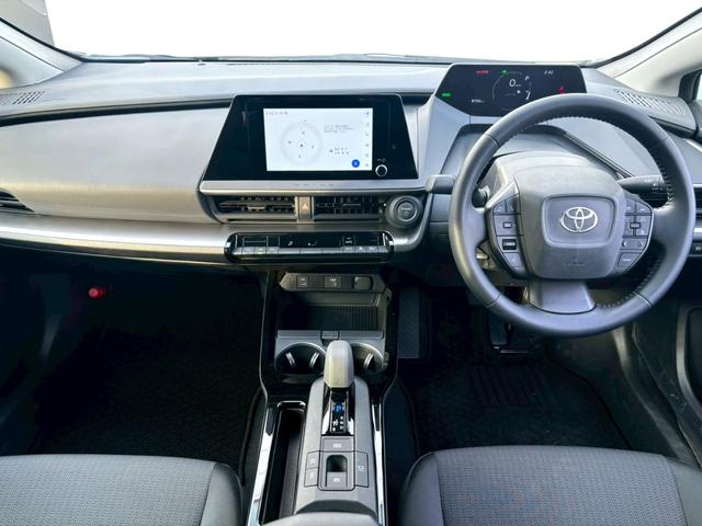 プリウス X 禁煙 ワンオーナー セーフティセンス 純正8インチディスプレイオーディオ バックカメラ ACC BSM ETC2.0 ブレーキホールド クリソナ スペアキー AC100V スペアタイヤ有 車検整備付(5枚目)