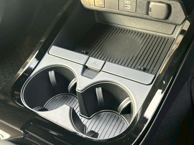 プリウス X 禁煙 ワンオーナー セーフティセンス 純正8インチディスプレイオーディオ バックカメラ ACC BSM ETC2.0 ブレーキホールド クリソナ スペアキー AC100V スペアタイヤ有 車検整備付(33枚目)