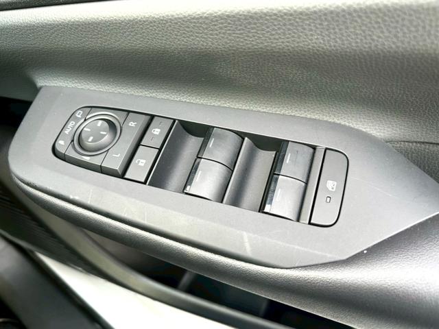 プリウス X 禁煙 ワンオーナー セーフティセンス 純正8インチディスプレイオーディオ バックカメラ ACC BSM ETC2.0 ブレーキホールド クリソナ スペアキー AC100V スペアタイヤ有 車検整備付(36枚目)