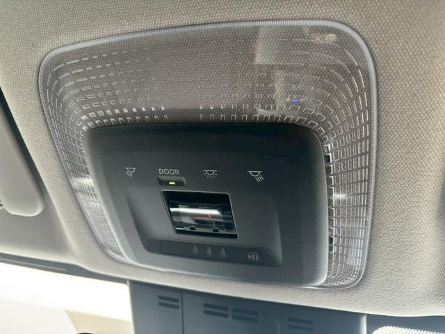 プリウス X 禁煙 ワンオーナー セーフティセンス 純正8インチディスプレイオーディオ バックカメラ ACC BSM ETC2.0 ブレーキホールド クリソナ スペアキー AC100V スペアタイヤ有 車検整備付(38枚目)