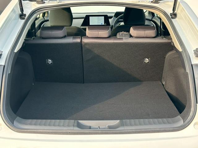 プリウス X 禁煙 ワンオーナー セーフティセンス 純正8インチディスプレイオーディオ バックカメラ ACC BSM ETC2.0 ブレーキホールド クリソナ スペアキー AC100V スペアタイヤ有 車検整備付(39枚目)