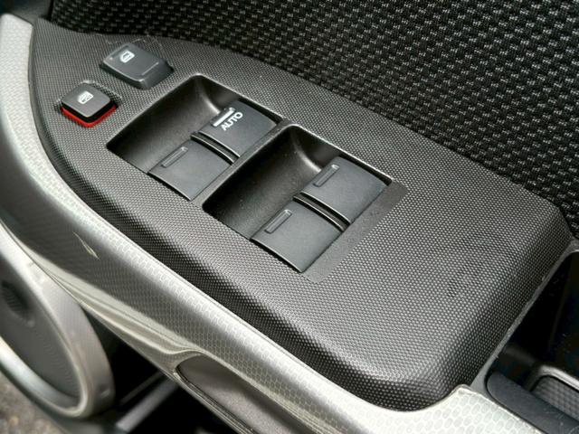 クロスロード 20X ワンオーナー 禁煙車 アルパインナビ・TV・スピーカー バックカメラ ETC ドライブレコーダー Bluetooth HID 3列シート フォグランプ オートライト 純正17アルミホイール 車検整備付(29枚目)