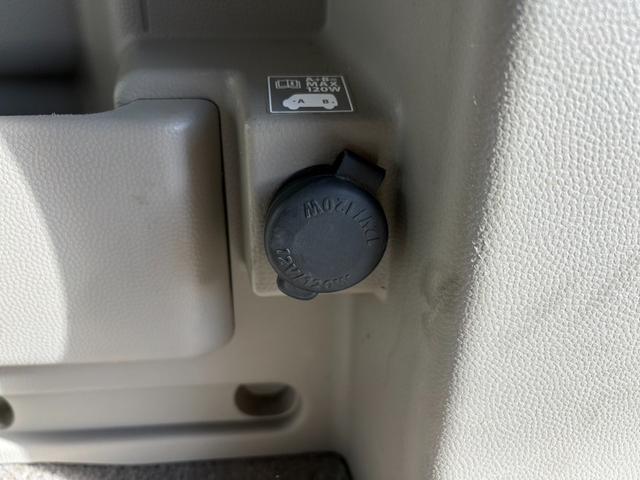 エブリイワゴン ＰＺターボ　ワンオーナーユーザー買取車　ターボ　社外ＳＤナビ・フルセグ　ＢＬＵＥＴＯＯＴＨ　電動スライドドア　ＥＴＣ　オートエアコン　電動格納ミラー　純正アルミ　スペアキー　ＵＳＢ　取扱説明書保証書付　車検整備付（32枚目）