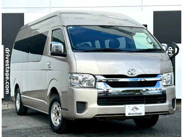 ハイエースワゴン グランドキャビン　禁煙車／法人ワンオーナー／トヨタセーフティセンス／４ＷＤ／１０人乗り／純正ナビＴＶ／バックカメラ／ＥＴＣ／オートハイビーム／オートエアコン／プライバシーガラス／リア両側固定ガラス／車検整備付き（5枚目）