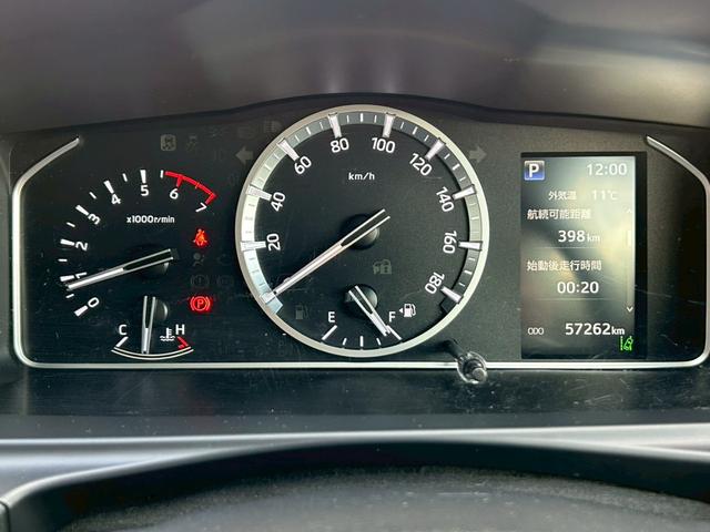 ハイエースワゴン グランドキャビン　禁煙車／法人ワンオーナー／トヨタセーフティセンス／４ＷＤ／１０人乗り／純正ナビＴＶ／バックカメラ／ＥＴＣ／オートハイビーム／オートエアコン／プライバシーガラス／リア両側固定ガラス／車検整備付き（38枚目）