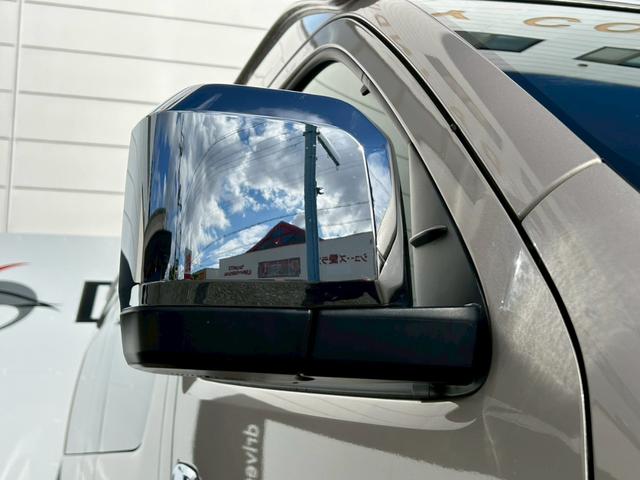 ハイエースワゴン グランドキャビン　禁煙車／法人ワンオーナー／トヨタセーフティセンス／４ＷＤ／１０人乗り／純正ナビＴＶ／バックカメラ／ＥＴＣ／オートハイビーム／オートエアコン／プライバシーガラス／リア両側固定ガラス／車検整備付き（49枚目）