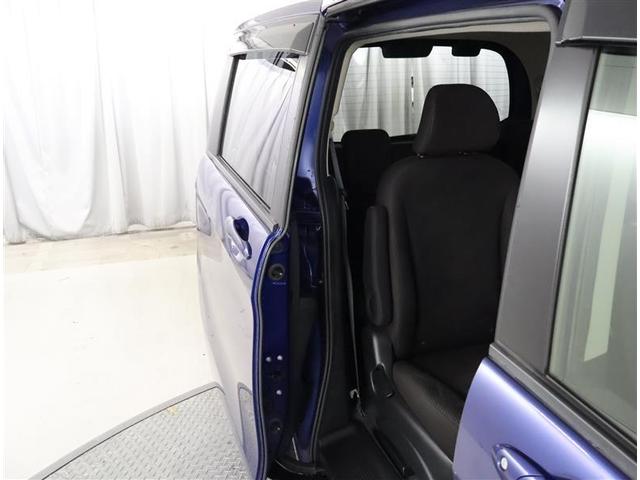 フリード Ｇ　ジャストセレクション　フルセグ　メモリーナビ　ＤＶＤ再生　バックカメラ　ＥＴＣ　両側電動スライド　ＨＩＤヘッドライト　乗車定員６人　３列シート　アイドリングストップ（10枚目）