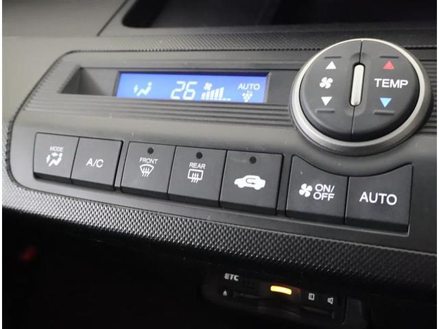 フリード Ｇ　ジャストセレクション　フルセグ　メモリーナビ　ＤＶＤ再生　バックカメラ　ＥＴＣ　両側電動スライド　ＨＩＤヘッドライト　乗車定員６人　３列シート　アイドリングストップ（24枚目）