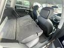 後部座席を倒せばフラットで広々とした空間に！純正ラゲッジマットも非常に状態良好で清潔感◎です！