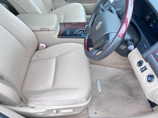 クラウン ロイヤルサルーン ユーザー様買取車輌/取扱説明書/記録簿/禁煙車/スマートキー2個/HIDヘッドライト/クルーズコントロール/パワーシート/純正.17AW/イージークローザー/モード切替/ETC(33枚目)