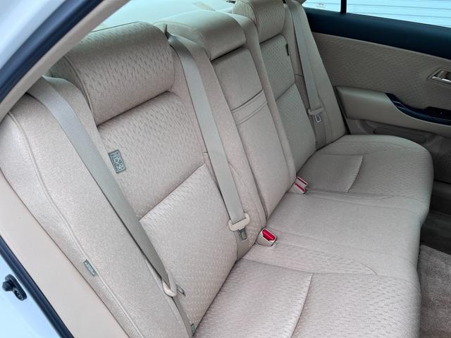 クラウン ロイヤルサルーン ユーザー様買取車輌/取扱説明書/記録簿/禁煙車/スマートキー2個/HIDヘッドライト/クルーズコントロール/パワーシート/純正.17AW/イージークローザー/モード切替/ETC(46枚目)