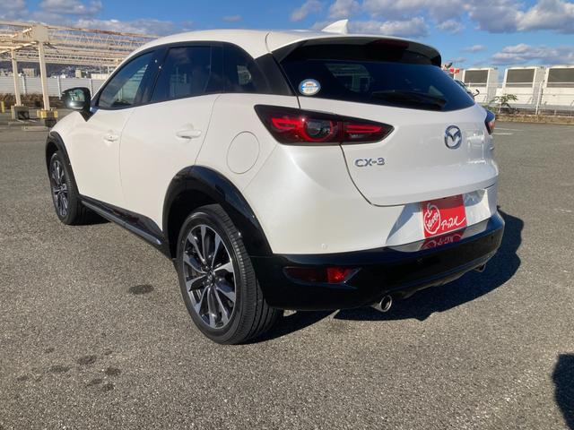 ＣＸ－３ １５Ｓ　アーバン　ドレッサー　ブラックグロッシーパッケージ　衝突被害軽減ブレーキ　追従クルコン　前後誤発進抑制機能　ブラインドスポットモニター　３６０°全周囲モニター　ホワイト合皮コンビシート　シートヒーター　ＬＥＤヘッドライト（9枚目）