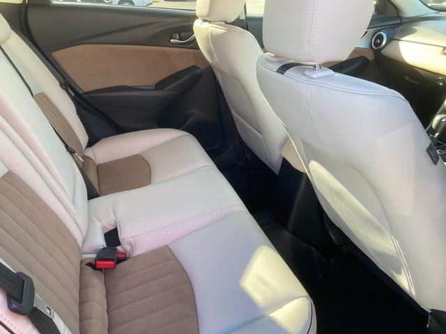 ＣＸ－３ １５Ｓ　アーバン　ドレッサー　ブラックグロッシーパッケージ　衝突被害軽減ブレーキ　追従クルコン　前後誤発進抑制機能　ブラインドスポットモニター　３６０°全周囲モニター　ホワイト合皮コンビシート　シートヒーター　ＬＥＤヘッドライト（14枚目）