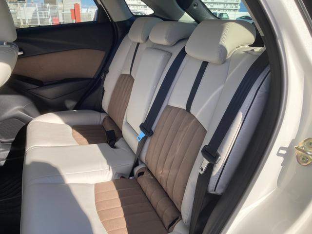 ＣＸ－３ １５Ｓ　アーバン　ドレッサー　ブラックグロッシーパッケージ　衝突被害軽減ブレーキ　追従クルコン　前後誤発進抑制機能　ブラインドスポットモニター　３６０°全周囲モニター　ホワイト合皮コンビシート　シートヒーター　ＬＥＤヘッドライト（18枚目）