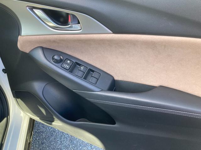 ＣＸ－３ １５Ｓ　アーバン　ドレッサー　ブラックグロッシーパッケージ　衝突被害軽減ブレーキ　追従クルコン　前後誤発進抑制機能　ブラインドスポットモニター　３６０°全周囲モニター　ホワイト合皮コンビシート　シートヒーター　ＬＥＤヘッドライト（38枚目）