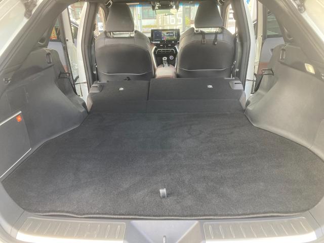 ハリアーハイブリッド Ｚ　レザーパッケージ　調光パノラマルーフ　衝突被害軽減ブレーキ　レーダークルーズ　ブラウンステッチ入革シート　ＪＢＬサウンドシステム　純正１２．３インチナビ　フルセグＴＶ　全周囲モニター　シートエアコン　パワーＢドア　禁煙（26枚目）