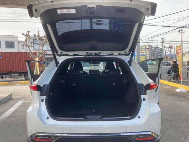 ハリアーハイブリッド Ｚ　レザーパッケージ　調光パノラマルーフ　衝突被害軽減ブレーキ　レーダークルーズ　ブラウンステッチ入革シート　ＪＢＬサウンドシステム　純正１２．３インチナビ　フルセグＴＶ　全周囲モニター　シートエアコン　パワーＢドア　禁煙（40枚目）