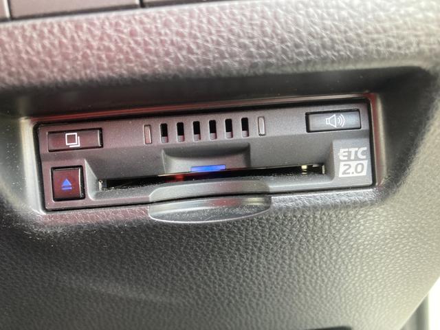 ハリアーハイブリッド Ｚ　レザーパッケージ　調光パノラマルーフ　衝突被害軽減ブレーキ　レーダークルーズ　ブラウンステッチ入革シート　ＪＢＬサウンドシステム　純正１２．３インチナビ　フルセグＴＶ　全周囲モニター　シートエアコン　パワーＢドア　禁煙（65枚目）