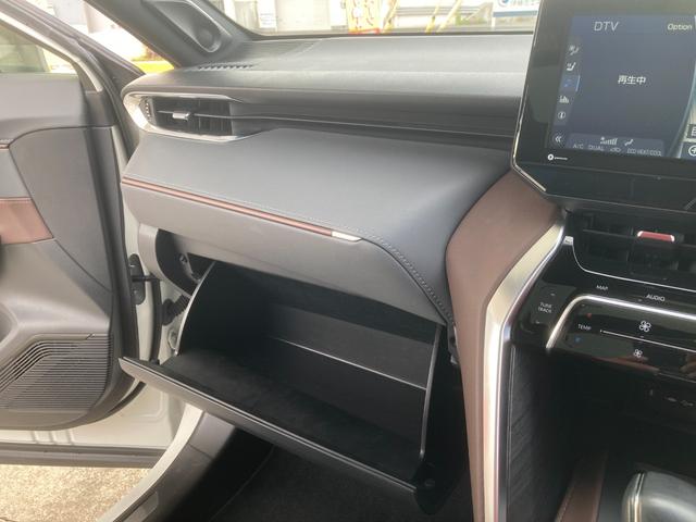 ハリアーハイブリッド Ｚ　レザーパッケージ　調光パノラマルーフ　衝突被害軽減ブレーキ　レーダークルーズ　ブラウンステッチ入革シート　ＪＢＬサウンドシステム　純正１２．３インチナビ　フルセグＴＶ　全周囲モニター　シートエアコン　パワーＢドア　禁煙（67枚目）